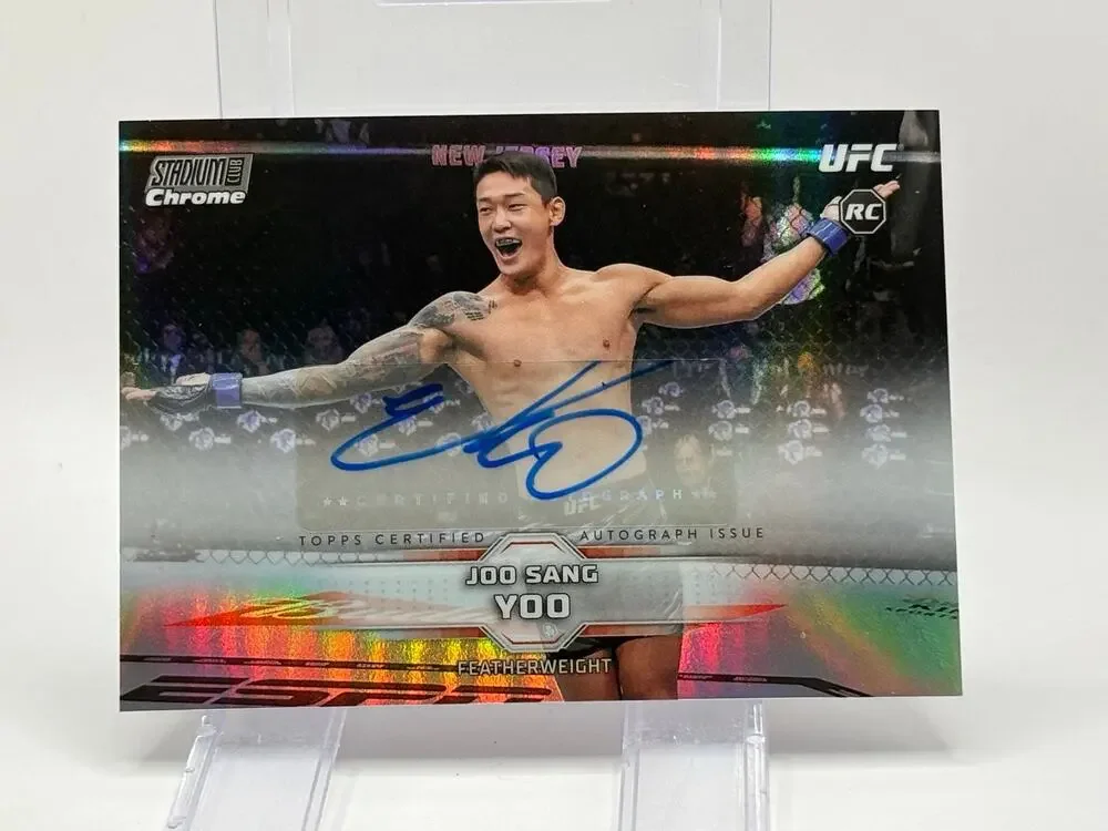 2026 Topps UFC Stadium Club Joo Sang Yoo Rookie Chrome Refractor Auto RC